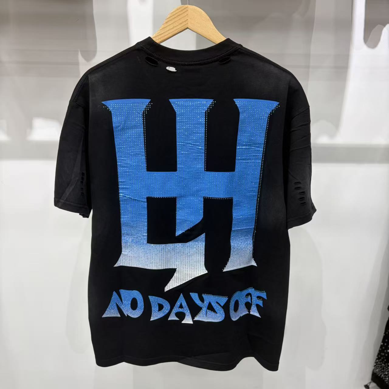 Vintage Roaring Panther Graphic Oversized Unisex T‑Shirt