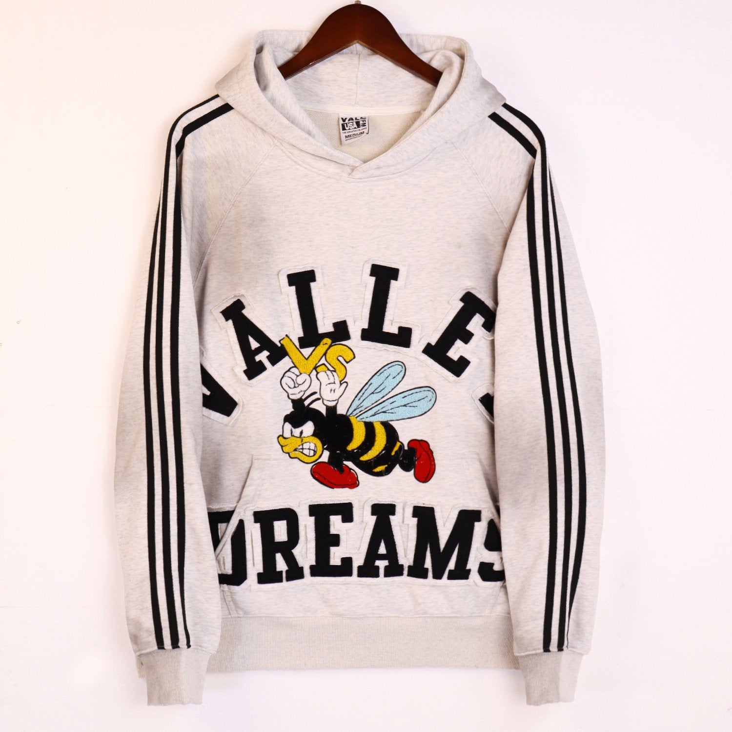 Valley Dreams Cartoon Bee Chenille Patch Pullover Hoodie, Off‑White Vintage Washed Striped‑Sleeve Streetwear Unisex Sweatshirt